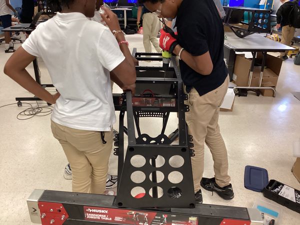 Raven Racing students building car #2044, photo 5 of 64