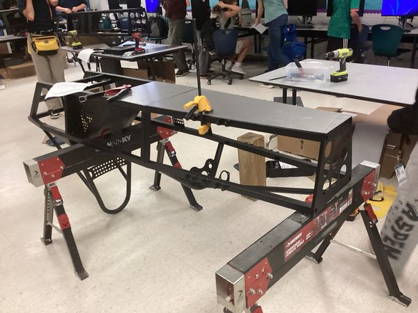 Raven Racing students building car #2044, photo 6 of 64