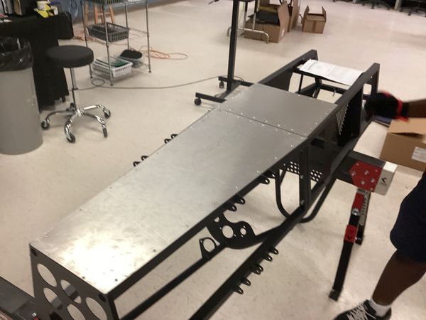 Raven Racing students building car #2044, photo 11 of 64