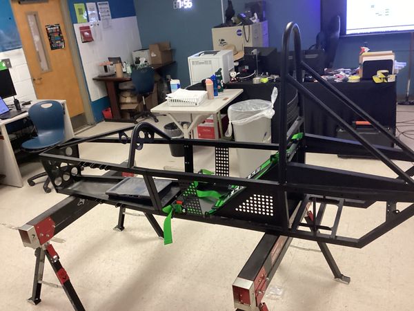 Raven Racing students building car #2044, photo 18 of 64