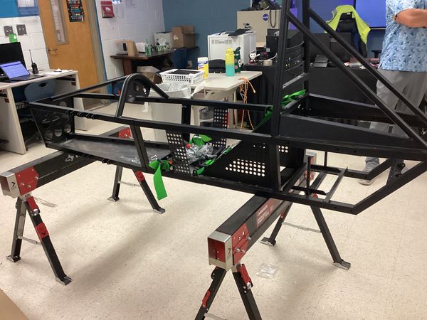 Raven Racing students building car #2044, photo 19 of 64