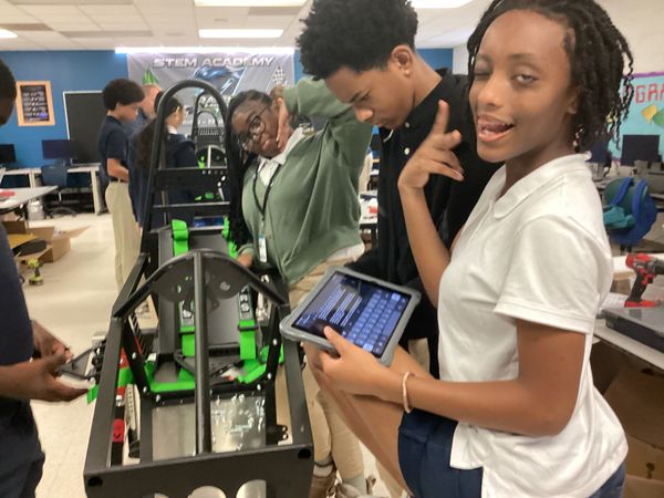 Raven Racing students building car #2044, photo 25 of 64