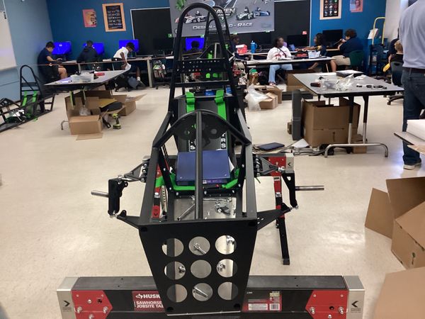 Raven Racing students building car #2044, photo 32 of 64