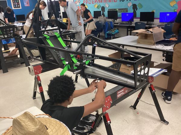 Raven Racing students building car #2044, photo 35 of 64