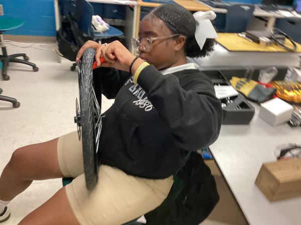 Raven Racing students building car #2044, photo 56 of 64