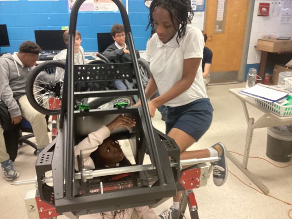 Raven Racing students building car #2044, photo 62 of 64