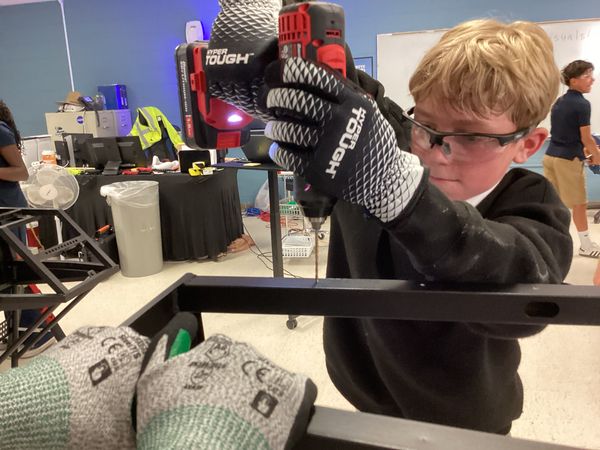 Raven Racing students building car #2049, photo 7 of 83