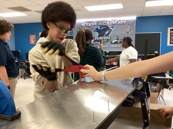 Raven Racing students building car #2049, photo 20 of 83