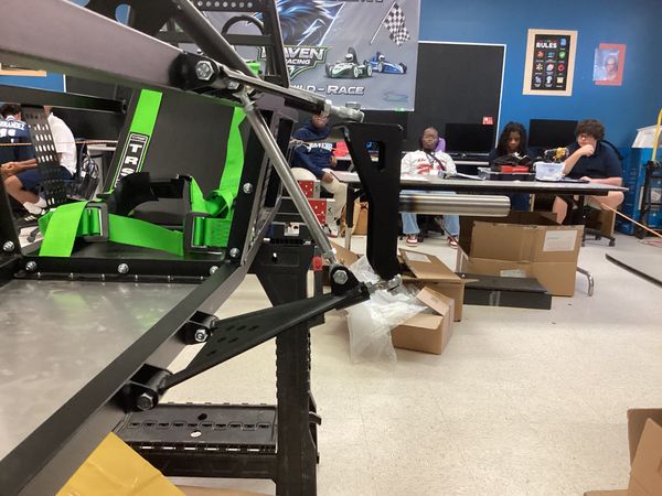 Raven Racing students building car #2049, photo 27 of 83