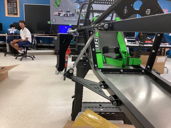 Raven Racing students building car #2049, photo 28 of 83