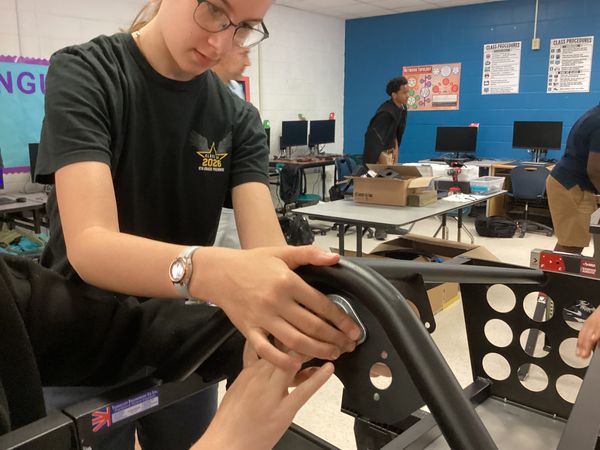 Raven Racing students building car #2049, photo 34 of 83