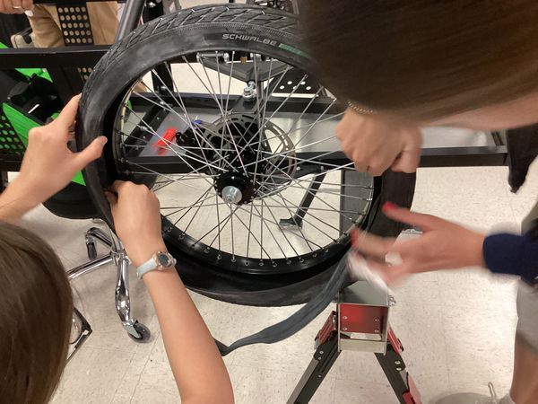 Raven Racing students building car #2049, photo 55 of 83