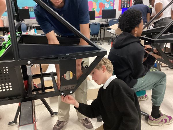 Raven Racing students building car #2049, photo 60 of 83