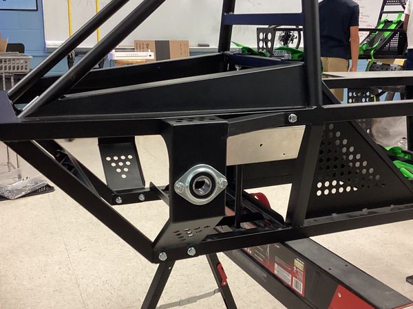 Raven Racing students building car #2049, photo 62 of 83