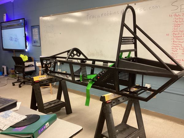 Raven Racing students building car #2065, photo 6 of 24